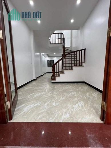 Gấp : Nhà Trung Thanh ngay phố ô tô gầ n nhà chưa tới 3 tỉ 30m2 5 tầng