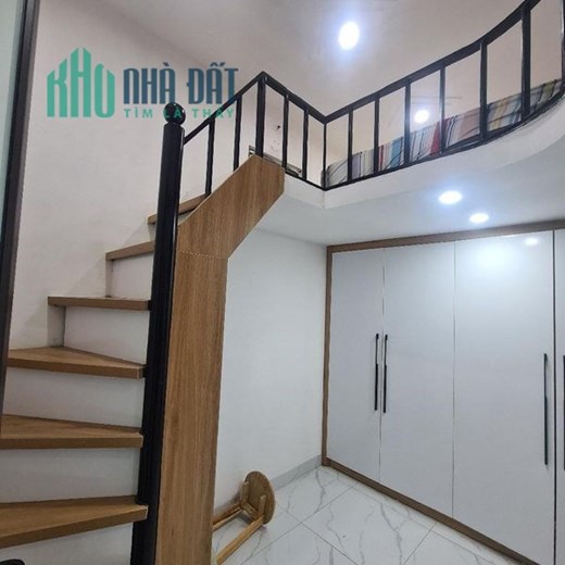 Bán nhà Lĩnh Nam, Vĩnh Hưng 34m 5 phòng nhô 3 tỷ đối diện chợ đêm