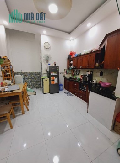 Bán Nhà Quận 12, Phan Văn Hớn - Nhà Mới - 50m2 - 2 Tầng - Hẻm 4m Thông, Chỉ 3 tỷ 95