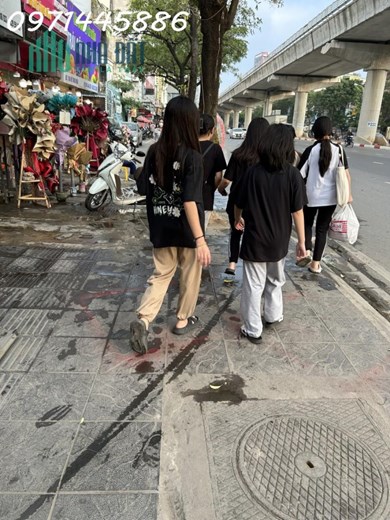 Chính chủ cần sang nhượng quán bún bò Huế Xuân Hương3 194 Hồ Tùng Mậu Mai Dịch, Cầu Giấy, Hà Nội
