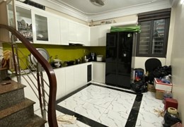 Bán nhà Đặng Tiến Đông 28m2 x 4 tầng, ngõ nông gần phố, khu vực yên tĩnh ở sướng, 4.5 tỷ
