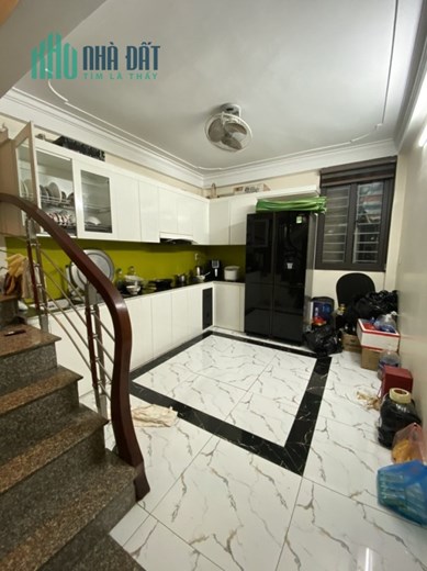Bán nhà Đặng Tiến Đông 28m2 x 4 tầng, ngõ nông gần phố, khu vực yên tĩnh ở sướng, 4.5 tỷ