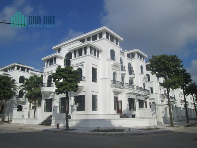 Tôi bán biệt thự lô Góc Louis City Hoàng Mai view công viên 220m2 chỉ 39.9 tỷ. Lh 0989.62.6116