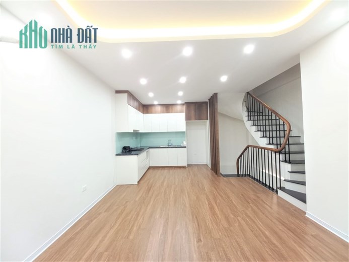 SIÊU SANG! Bán nhà Lê Hồng Phong, Hà Đông 30m2 LÔ GÓC, Ô TÔ Chỉ 3 tỷ.