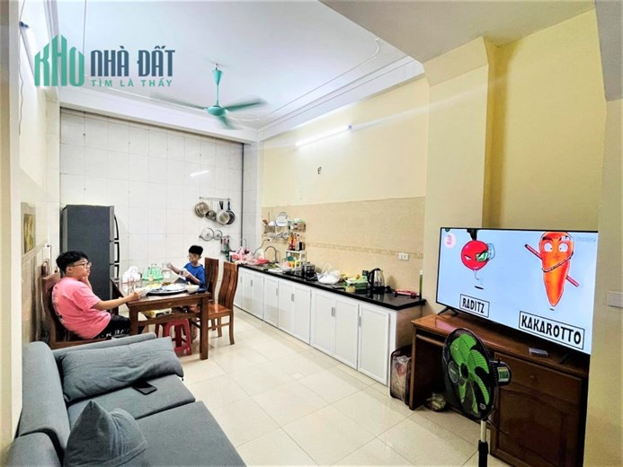 HOT 1! Bán nhà Lê Hồng Phong, Hà Đông Ô TÔ -KD- LÔ GÓC 30m2 chỉ 3 tỷ!