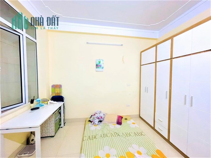 HOT 1! Bán nhà Lê Hồng Phong, Hà Đông Ô TÔ -KD- LÔ GÓC 30m2 chỉ 3 tỷ!