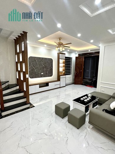 Bán Nhà Ngõ 460 Phố Thụy Khuê 48,6/50m2 x 5 tầng, lô góc 5 phòng ngủ đầy đủ công năng, nhà mới đón