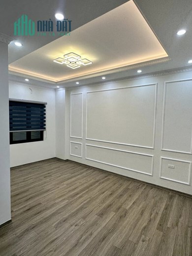 Bán Nhà Ngõ 460 Phố Thụy Khuê 48,6/50m2 x 5 tầng, lô góc 5 phòng ngủ đầy đủ công năng, nhà mới đón