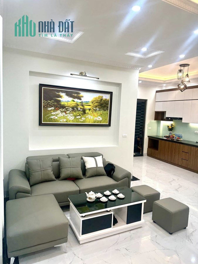 Bán Nhà Ngõ 460 Phố Thụy Khuê 48,6/50m2 x 5 tầng, lô góc 5 phòng ngủ đầy đủ công năng, nhà mới đón