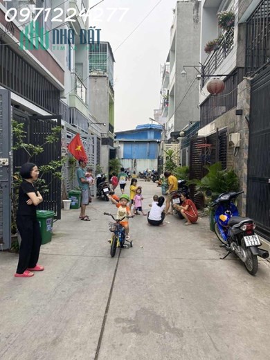 BÁN NHÀ ĐƯƠNG NGÔ CHÍ QUỐC BÌNH CHIỂU THỦ ĐỨC 60M2  [  5 X 12  ] 2 TẦNG 
2 PHÒNG NGỦ --2 VỆ SINH -