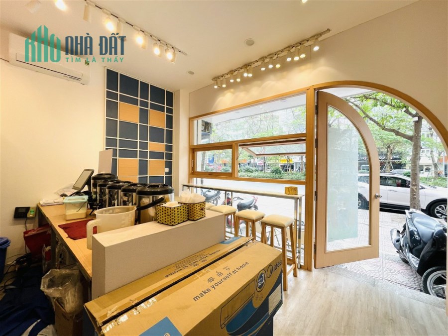 Bán Nhà Mặt Phố Ô Chợ Dừa Quận Đống Đa. 30m Mặt Tiền 4.2m Nhỉnh 11 Tỷ. Cam Kết Ảnh Thật Mô Tả Chính