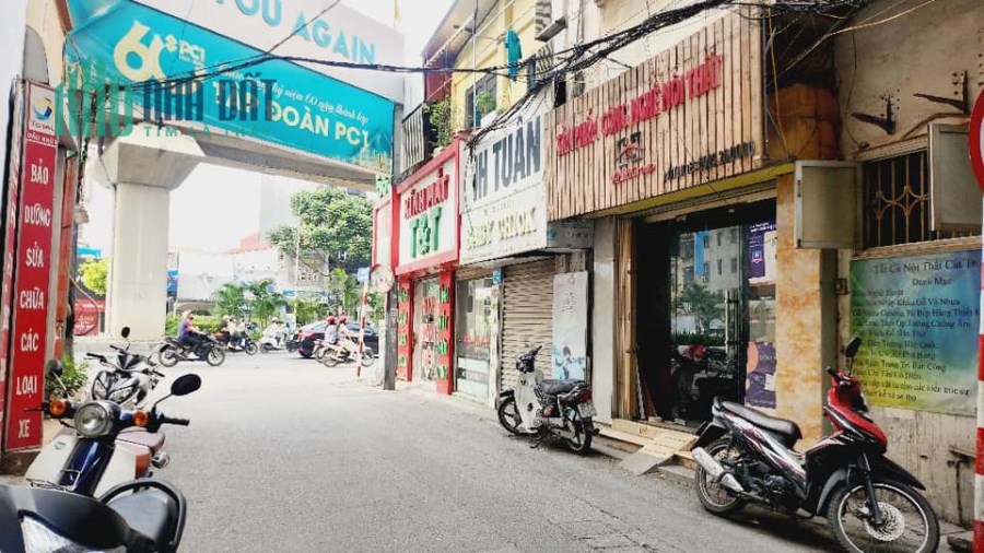 NHÀ NGUYỄN TRÃI, 3 BƯỚC MẶT PHỐ, Ô TÔ ĐỖ CẠNH NHÀ - 46m MT5m CHỈ 3 TỶ NHỈNH - LH 0839.039.963