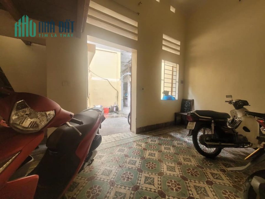 NHÀ NGUYỄN TRÃI, 3 BƯỚC MẶT PHỐ, Ô TÔ ĐỖ CẠNH NHÀ - 46m MT5m CHỈ 3 TỶ NHỈNH - LH 0839.039.963