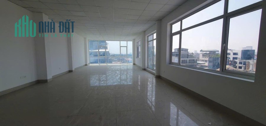 bán toà nhà lô góc mặt phố Nguyễn Văn Cừ, 148m x 9 tầng, mặt tiền 6.5m, vỉa hè 6m, thông sàn kinh
