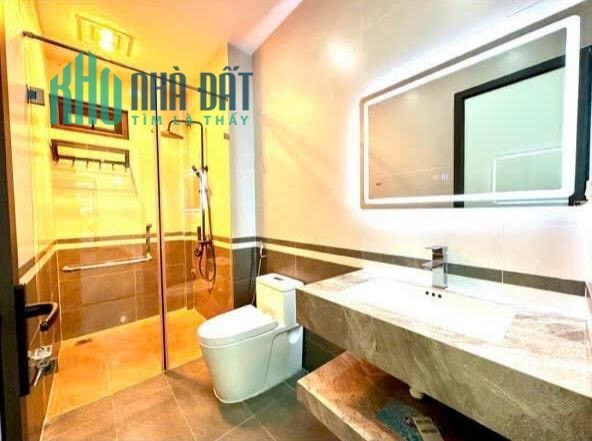 BÁN NHÀ  NGUYỄN VĂN CỪ  DT55M 5TẦNG 6TỶ6 ,  FULL NỘI THẤT O TÔ ĐỖ CỬA.