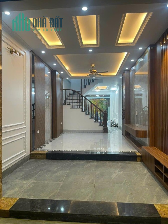 BÁN NHÀ  BỒ ĐỀ  DT51M 5TẦNG 6TỶ5 ,  FULL NỘI THẤT O TÔ ĐỖ CỬA.