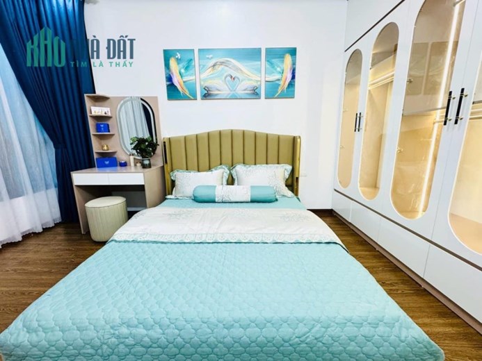 Bán nhanh nhà đẹp phố Thành Công DT 33m2 Giá 3,98 tỷ