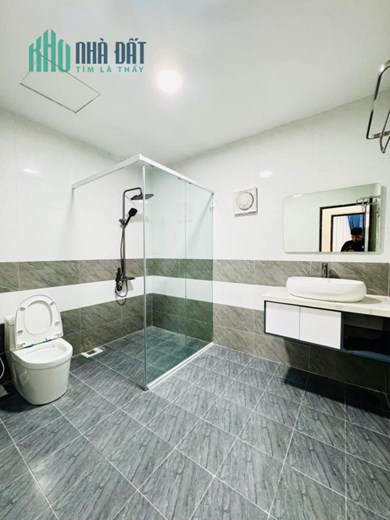 Bán nhanh nhà đẹp phố Thành Công DT 33m2 Giá 3,98 tỷ