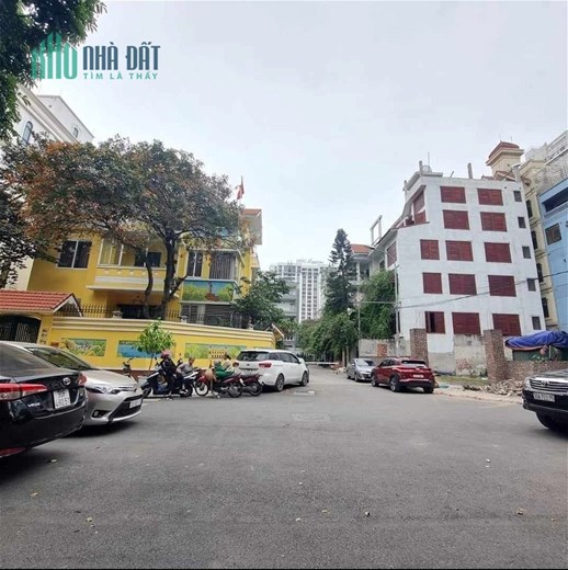 Bán Biệt Thự Vườn Đào Phố Lạc Long Quân Quận Tây Hồ. 242m Mặt Tiền 29m Nhỉnh 68 Tỷ. Cam Kết Ảnh