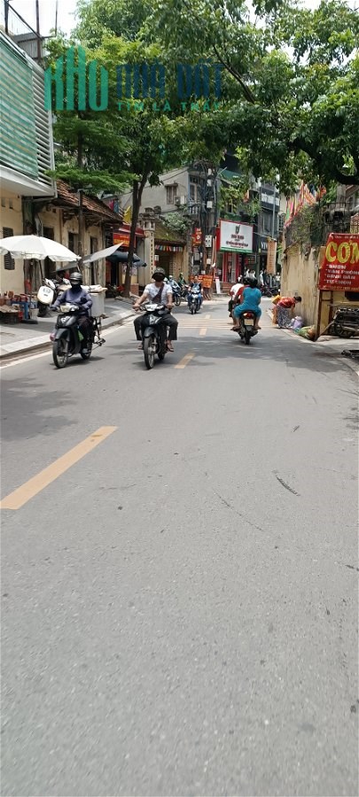 Bán Đất Tặng Nhà Phố Thụy Khuê Quận Tây Hồ. 105m Mặt Tiền 6.73m Nhỉnh 11 Tỷ. Cam Kết Ảnh Thật Mô Tả
