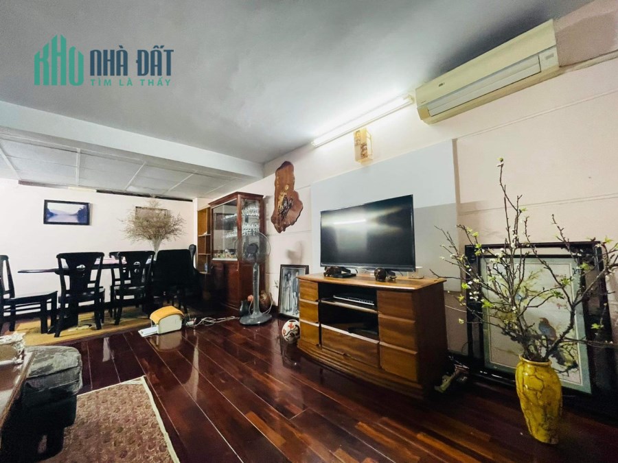khu vực hiếm nhà bán - đường d2 - nguyễn văn thương - 4 tấm - 1 trệt 3 lầu - đường xe tải - 52m -