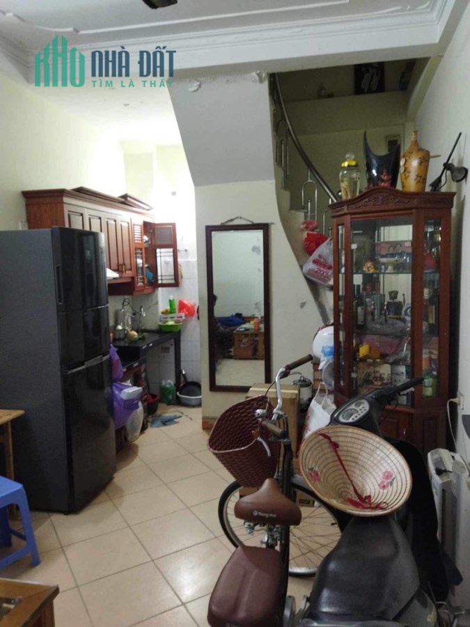NGÕ NÔNG SÂN RỘNG, NHÀ Ở LUÔN – 3 tầng ngõ 166 Kim Mã 35m chỉ 2.45 tỷ
