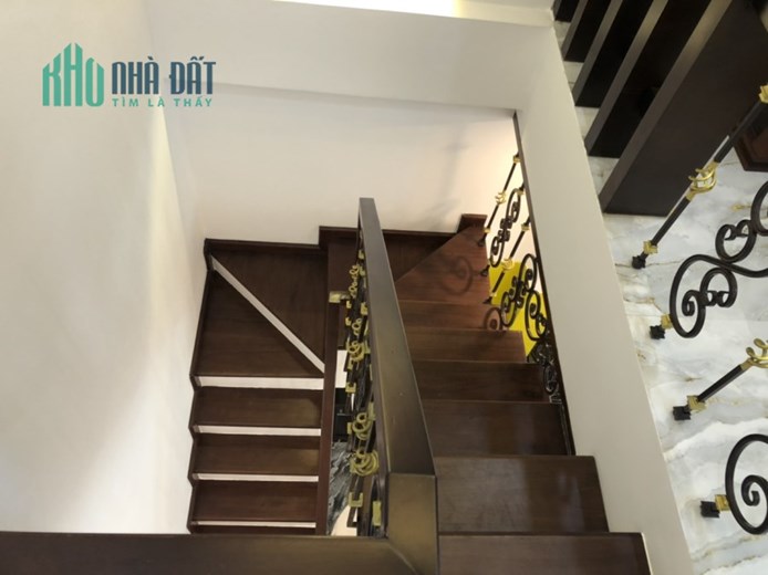 CHỈ 2,6 TỶ SỞ HỮU NHÀ ĐẸP 2 TẦNG MỚI 100% FULL NỘI THẤT ĐƯỜNG PHAN CHÂU TRINH, HẢI CHÂU, ĐÀ NẴNG.