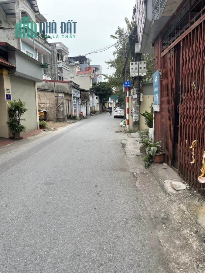 NHÀ ĐẸP PHỐ LỆ MẬT -  NGÕ THÔNG GẦN PHỐ - Ô TÔ VÀO NHÀ - TƯƠNG LAI ĐƯỜNG 9M TRƯỚC NHÀ - TIỆN