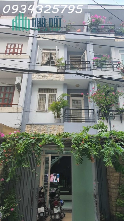 Bán nhà HXH 8m Đinh Bộ Lĩnh, DT: 4.2x18m, 4 lầu, 4PN, giá 11.9 tỷ TL