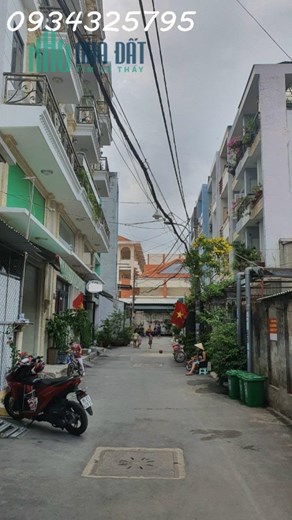 Bán nhà HXH 8m Đinh Bộ Lĩnh, DT: 4.2x18m, 4 lầu, 4PN, giá 11.9 tỷ TL