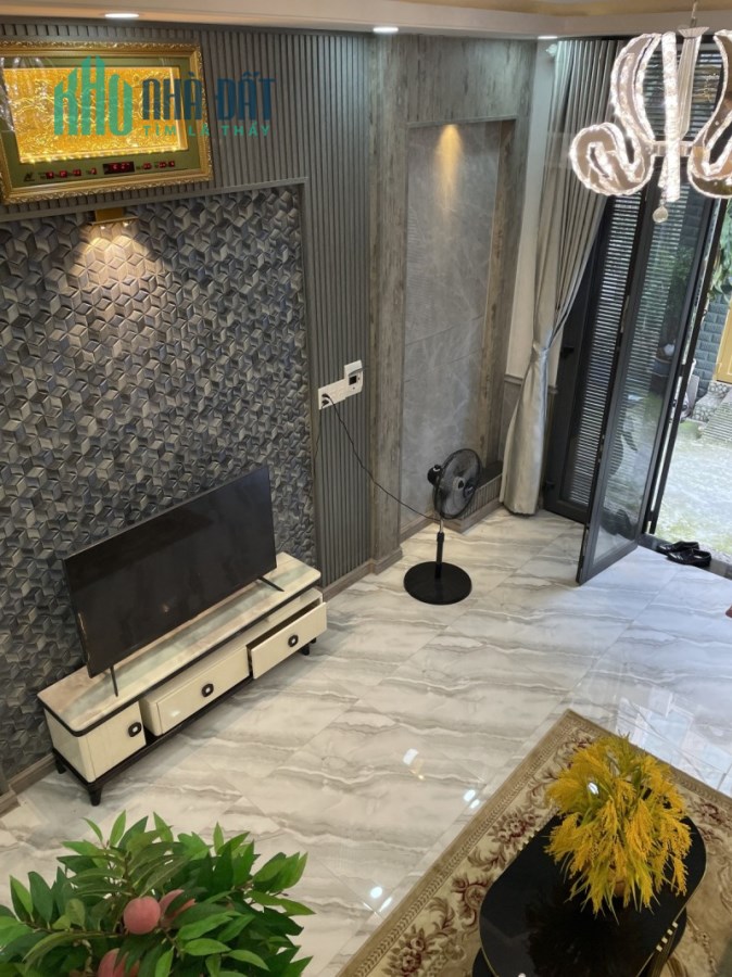 NGUYỄN DUY CUNG - P12 - GÒ VẤP. 4 TẦNG.BÁN GẤP TRƯỚC TẾT GIẢM CHÀO 500 TRIỆU - CHỐT 5.7