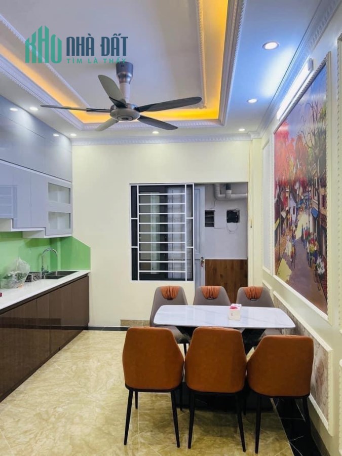 NHÀ BÁT KHỐI - LONG BIÊN - 48M - 5 TẦNG, GẦN AEON MALL, CẦU VĨNH TUY, 3.5 TỶ