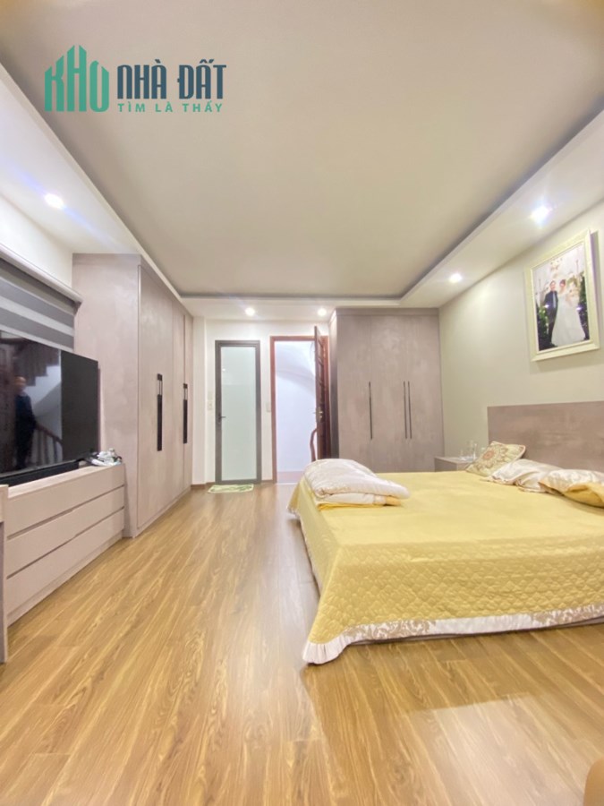 LÔ GÓC 20M RA MẶT PHỐ TRƯƠNG ĐỊNH NGÕ THÔNG TUYỆT ĐẸP 4 TẦNG 32M2 NHỈNH 4 TỶ