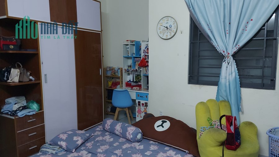 NHÀ NỞ HẬU  - CÁCH MẶT TIỀN NGUYỄN SƠN VÀI CHỤC MÉT - KIA MORNING ĐỖ CỬA  - TRUNG TÂM TÂN PHÚ - GIÁ