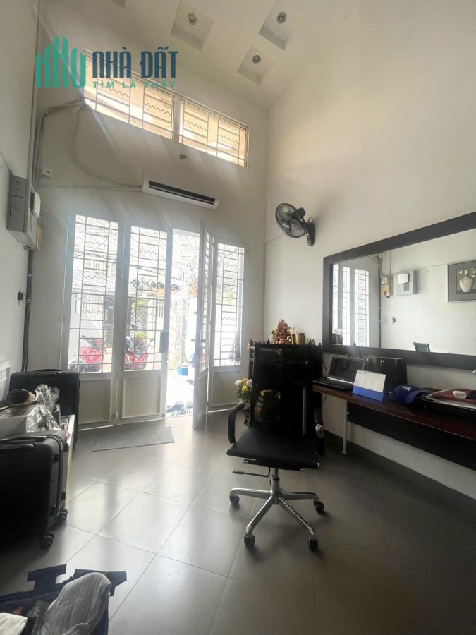 Giáp Phú nhuận, Bán nhà HXH né Nguyễn Kiệm P3 Gò vấp 60M 4tầng 5tỷ85