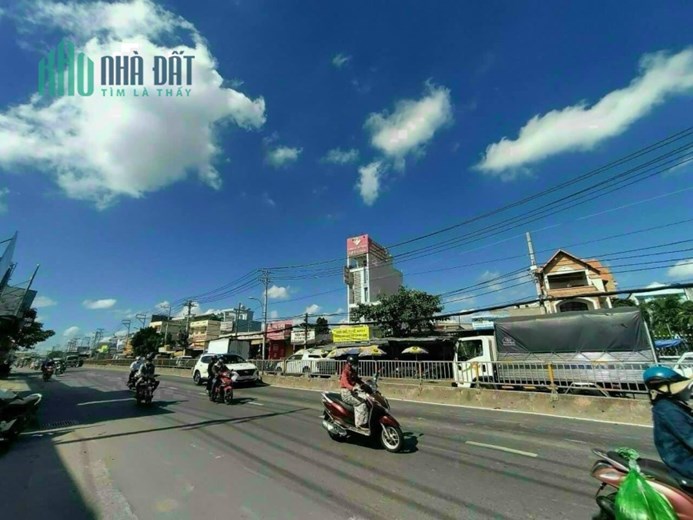 Bán Nhà Giá Tốt Mặt Tiền Quốc Lộ 13. Ngay gần cổng Vạn Phúc City, dt 253.8 m²