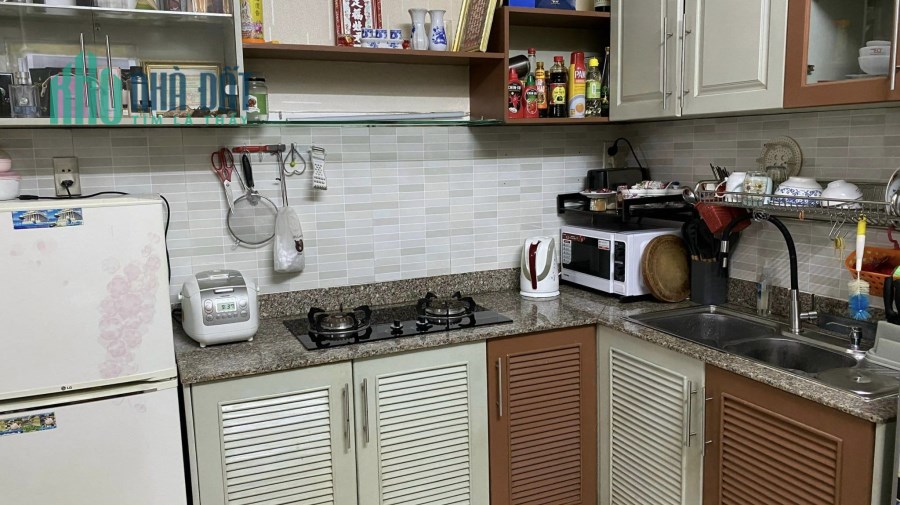 CHỈ 13.7 TỶ MẶT TIỀN ĐƯỜNG KINH DOANHHUỲNH TẤN PHÁT 3 Tầng