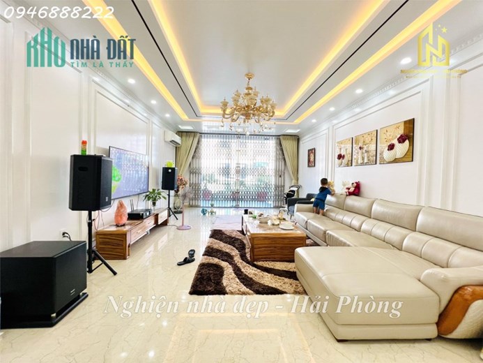 Nhà 6 tầng mặt đường Hoàng Ngọc Phách - Có THANG MÁY , buôn bán kinh doanh cực kỳ sầm uất