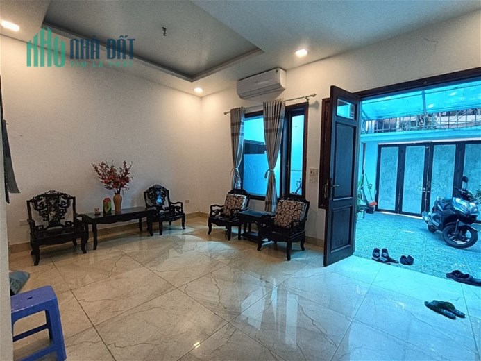 Bán Nhà Phố La Thành Quần Đống Đa. 89m Xây 5 Tầng Nhỉnh 15 Tỷ. Cam Kết Ảnh Thật Mô Tả Chính Xác.