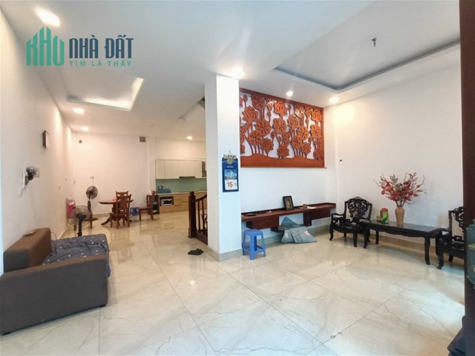 Bán Nhà Phố La Thành Quần Đống Đa. 89m Xây 5 Tầng Nhỉnh 15 Tỷ. Cam Kết Ảnh Thật Mô Tả Chính Xác.