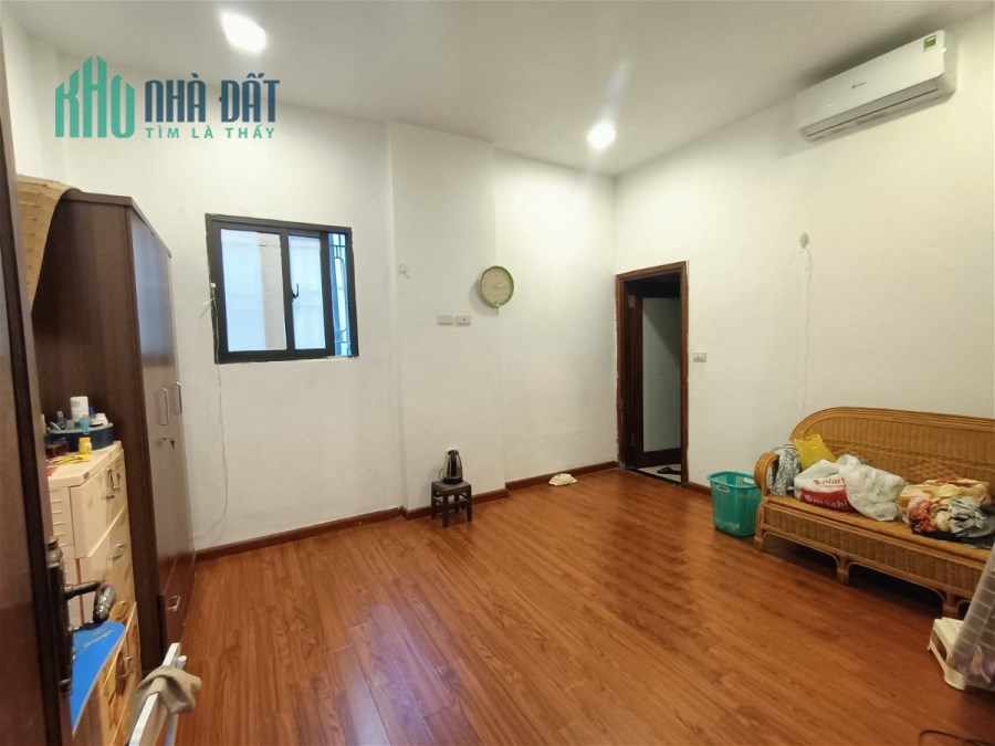 Bán Nhà Phố La Thành Quần Đống Đa. 89m Xây 5 Tầng Nhỉnh 15 Tỷ. Cam Kết Ảnh Thật Mô Tả Chính Xác.