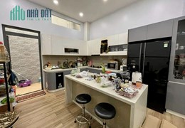 Bán Nhà Mặt Tiền Đồng Đen, Víp Tân Bình, 148m2, Ngang Hơn 5m, Dòng Tiền 40tr, Nhỉnh 28 Tỷ