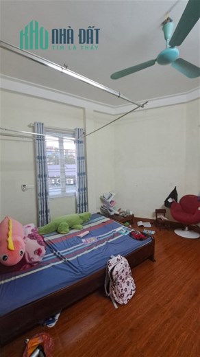 Bán nhà Việt Hưng 40m2 mặt tiền 4m, ô tô gần nhà hơn 2 tỷ Long Biên Hà Nội