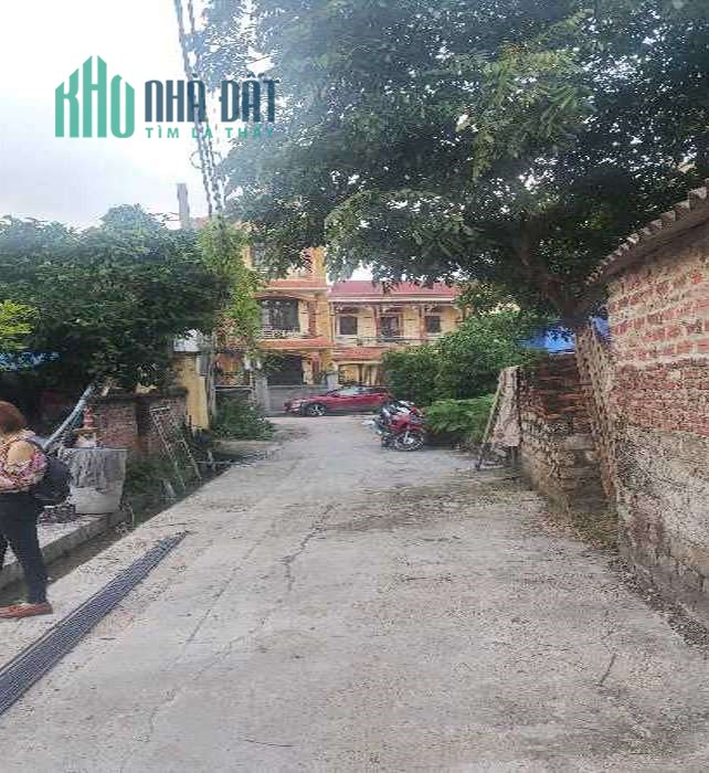 Đất Chợ Đồng Dinh, Thạch Bàn, oto vào thoải mái, vuông vắn 37m, mặt tiền: 3.6m, 3 tỷ 1