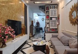 SIÊU PHẨM NGUYỄN TRÃI - Ô TÔ ĐỖ CỬA - CÔNG NĂNG ĐẦY ĐỦ - NHÀ RẤT CÓ LỘC