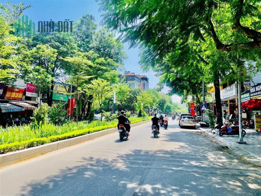 Bán Nhà Mặt Phố Lạc Long Quân Quận Tây Hồ. 184m Nhỉnh 42 Tỷ. Cam Kết Ảnh Thật Mô Tả Chính Xác. Chủ