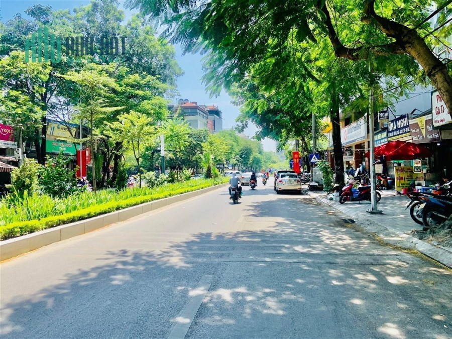 Bán Nhà Mặt Phố Lạc Long Quân Quận Tây Hồ. 184m Nhỉnh 42 Tỷ. Cam Kết Ảnh Thật Mô Tả Chính Xác. Chủ