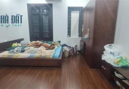 Chính Chủ Nhờ Tìm Người Thuê Toàn Bộ Nhà kinh doanh mặt phố Ngã Tư Sở, quận Đống Đa