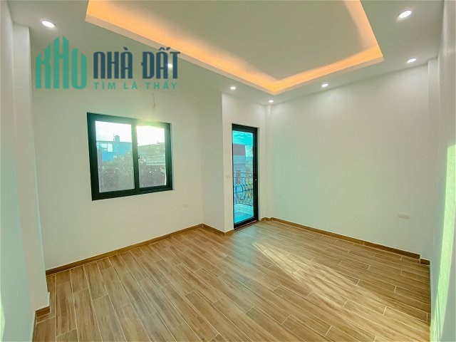 Thạch Bàn 100tr/m2 ô tô đỗ cửa 50m2, 5 tầng nhà mới Long Biên HÀ Nội.