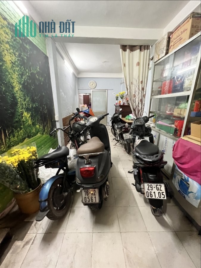 Bán Nhà Mặt Phố La Thành Quận Đống Đa. 43m Nhỉnh 10 Tỷ. Cam Kết Ảnh Thật Mô Tả Chính Xác. Chủ Thiện
